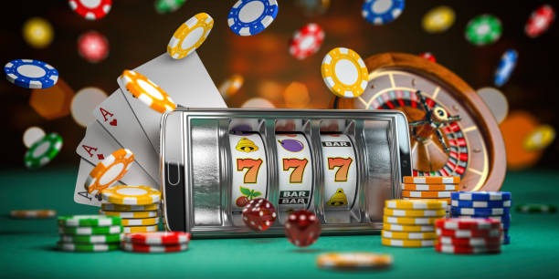 fensiwin খেলোয়াড়রা স্নুকার স্ট্র্যাটেজি আলোচনা করছেন